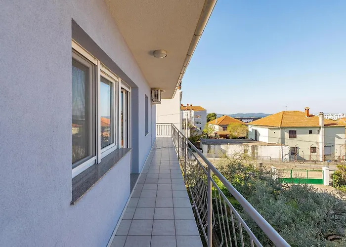 Cozy In Апартаменты Задар