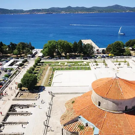 Lägenhet Cozy In With House Sea View Zadar
