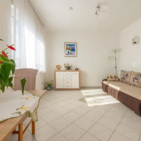 Cozy In Apartment Zadar
