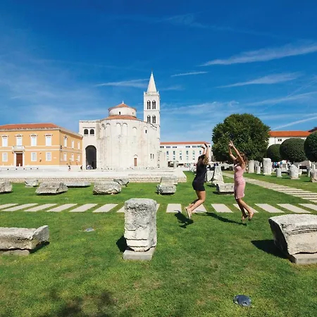 Awesome Apartment In Zadar With Wifi Zára